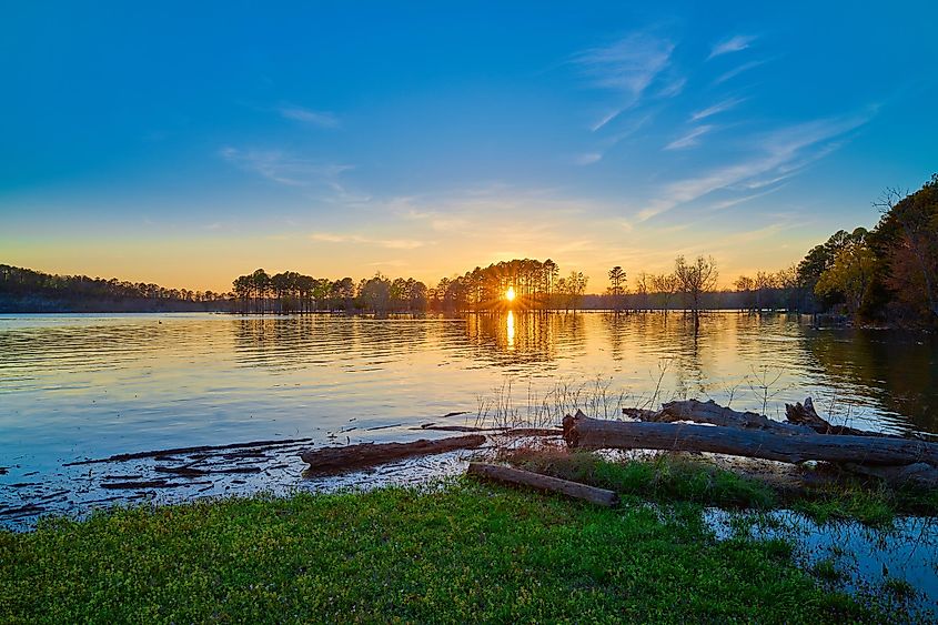 Beautiful sunset on Beaver Lake near Rogers Arkansas.