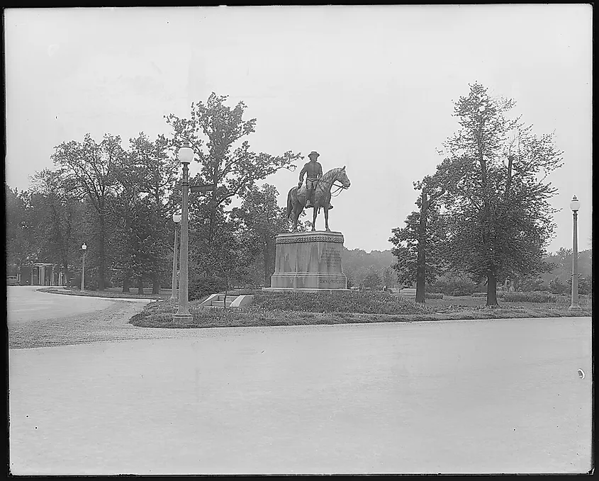 General Franz Sigel statue, Government Drive, Forest Park