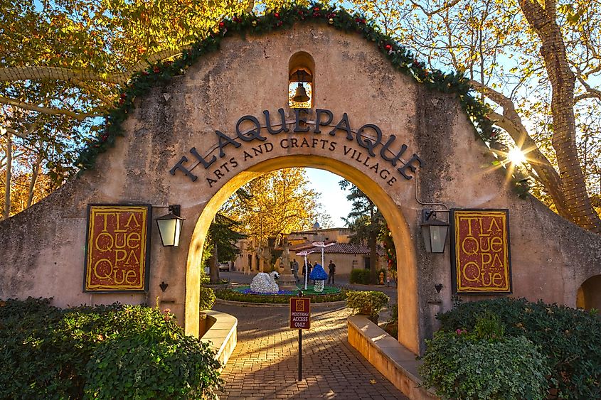 Arch Gate Entrance to Tlaquepaque Hispanic Arts and Crafts Village in Sedona, Arizona, via Autumn Sky Photography / Shutterstock.com