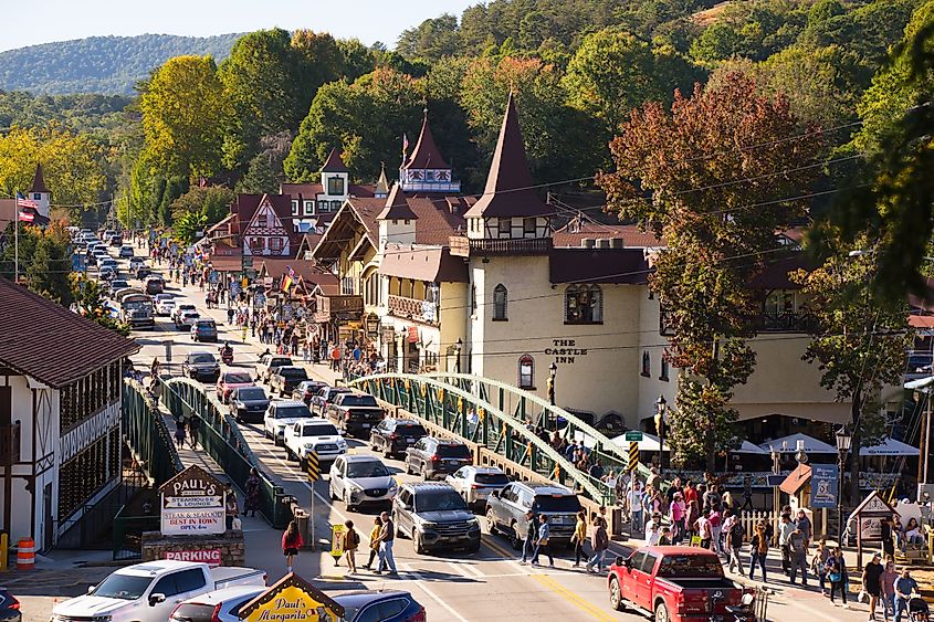 Helen is a mountain town in northeast Georgia. It's known for vineyards, Bavarian-style buildings, like a small German town.