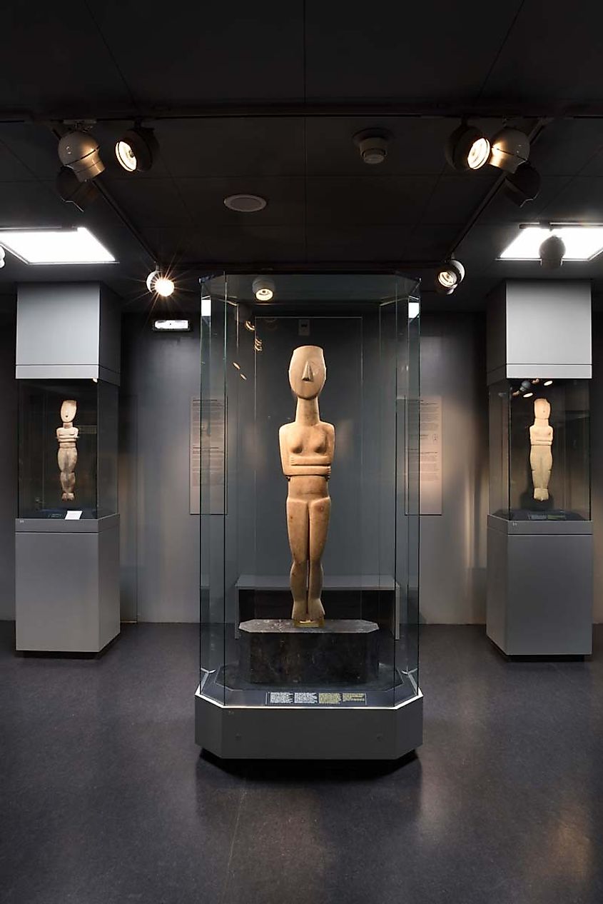 Female statue of the Spedos variety, early Cycladic, via the Museum of Cycladic Art