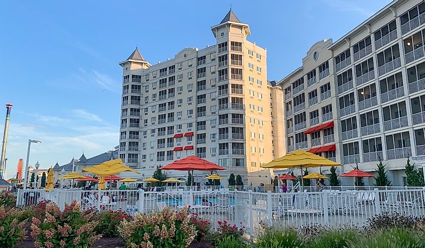Cedar Point Amusement Park Hotel Breakers on the shores of the Lake Erie beach