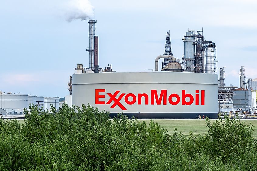 ExxonMobil Baton Rouge Refinery facility in Baton Rouge, Louisiana. Editorial credit: JHVEPhoto / Shutterstock.com