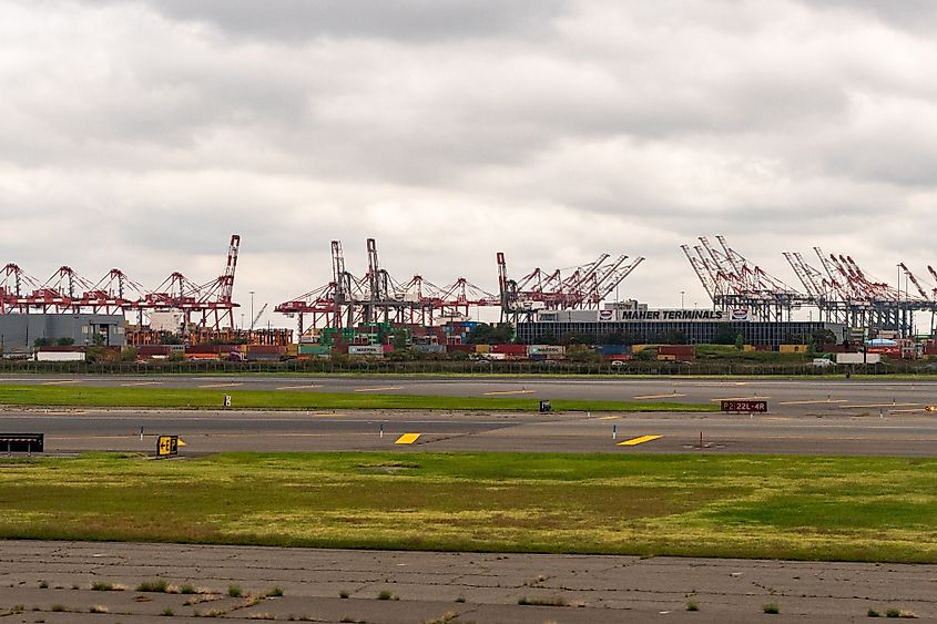 Panamax Cranes of the Port of Newark and the New Jersey Turnpike