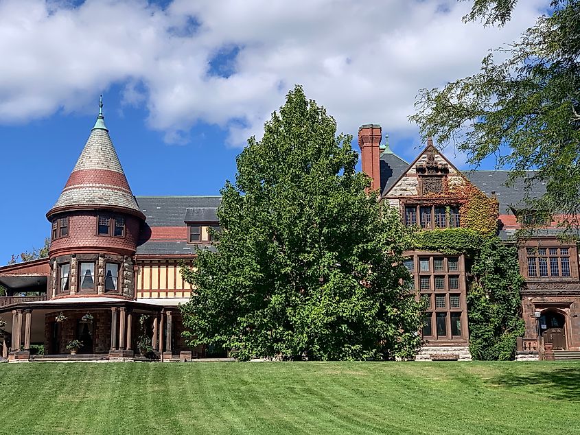 The Sonnenberg Gardens Mansion in Canandaigua, New York. Editorial credit: Ritu Manoj Jethani / Shutterstock.com