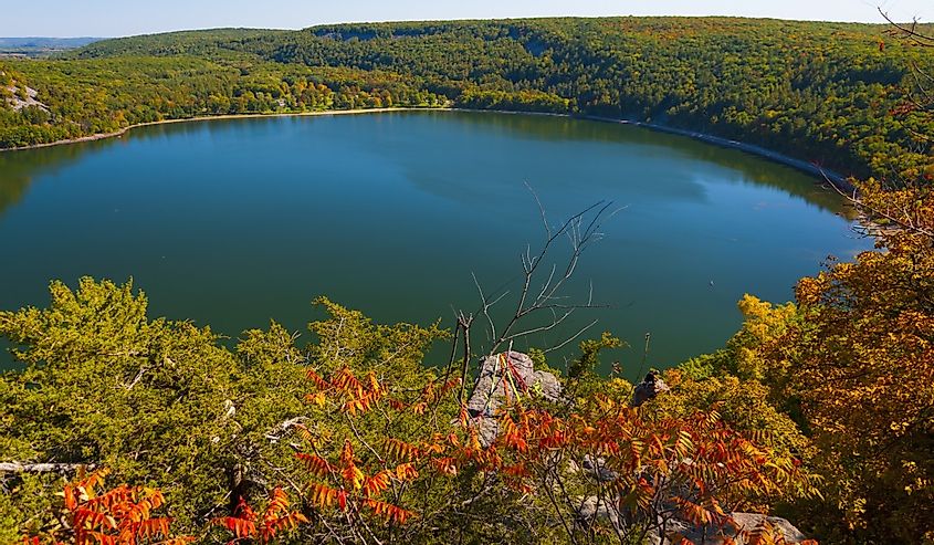Devil's Lake, view from the Tumbled Rocks Trail