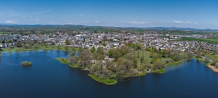 Castle Douglas and Carlingwark Loch