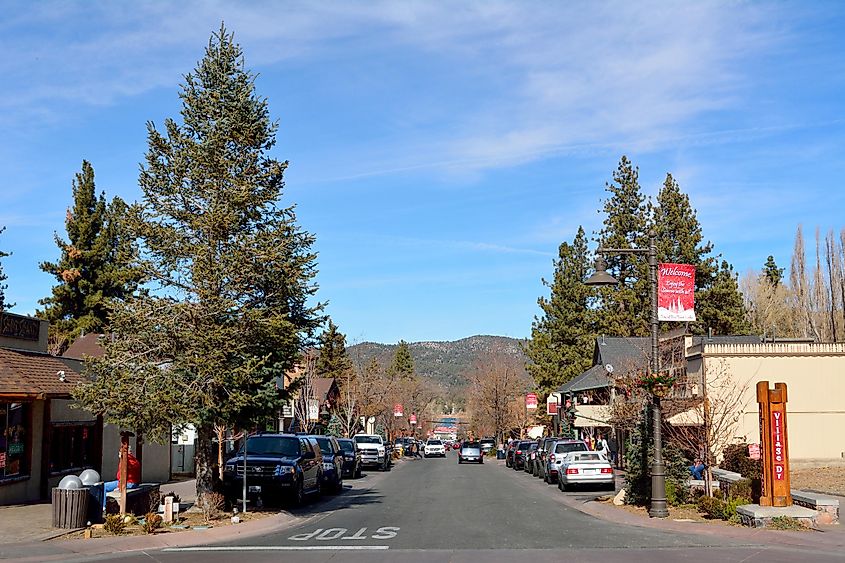 Street view in Big Bear, California, via Alizada Studios / Shutterstock.com
