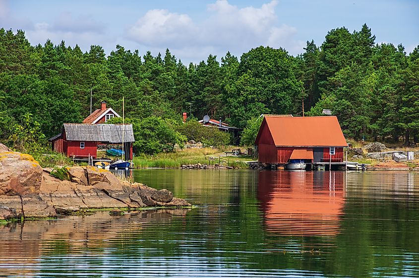 A cottage in the Småland archipelago in Sweden.
