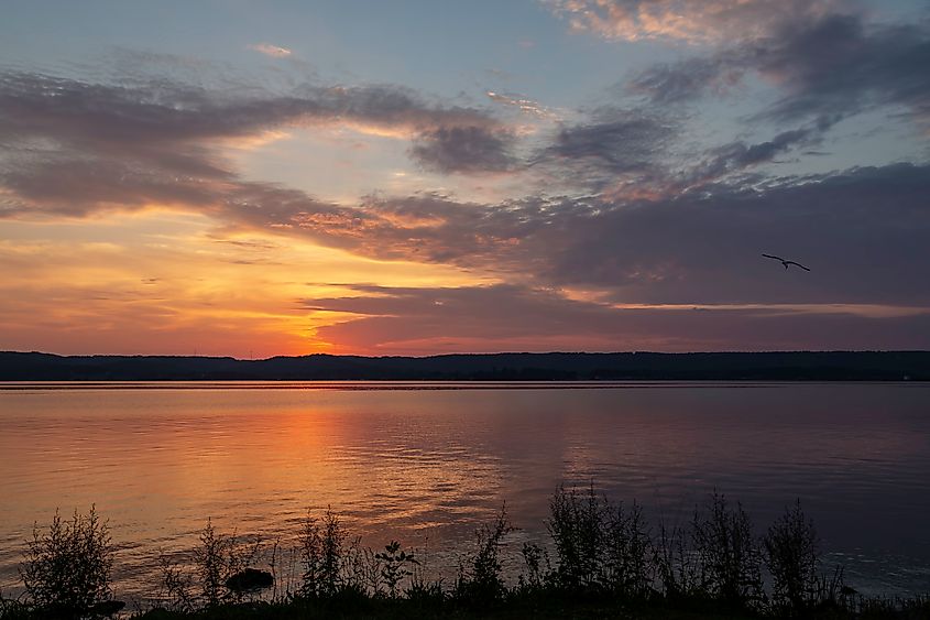 Colorful sunset on Lake Guntersville, Alabama.
