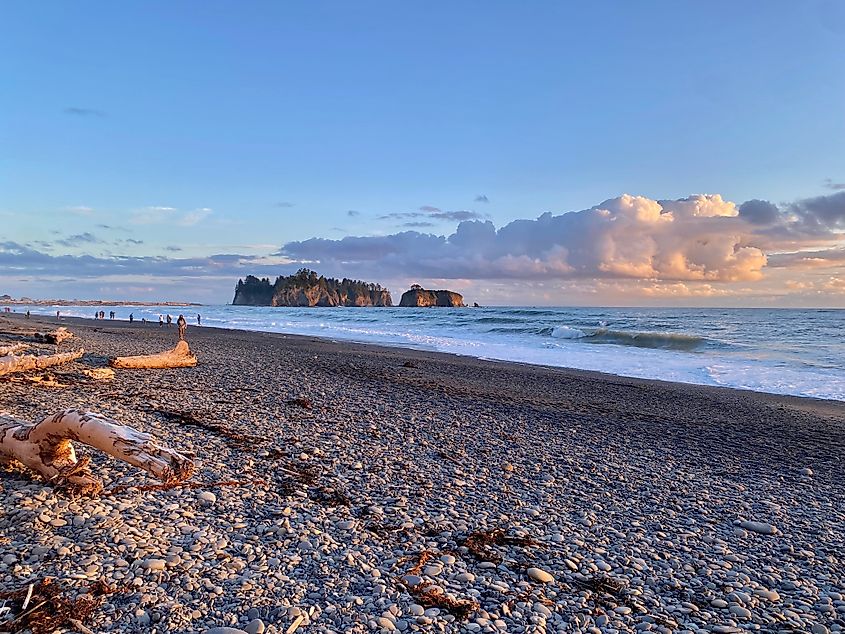 Rialto Beach at sunset in Olympic National Park