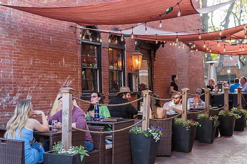 Outdoor dining in Newburyport, Massachusetts