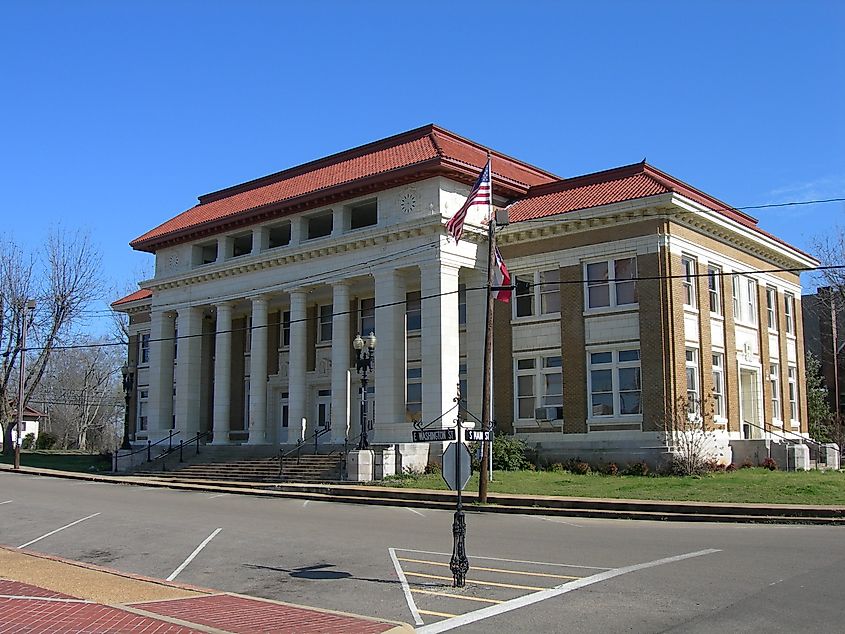 Pontotoc County Courthouse in Pontotoc, Mississippi