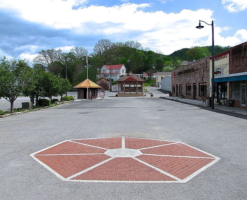 View along the town square in Tellico Plains, Tennessee
