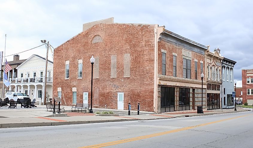 The historic buildings in the townscape of Elizabethtown