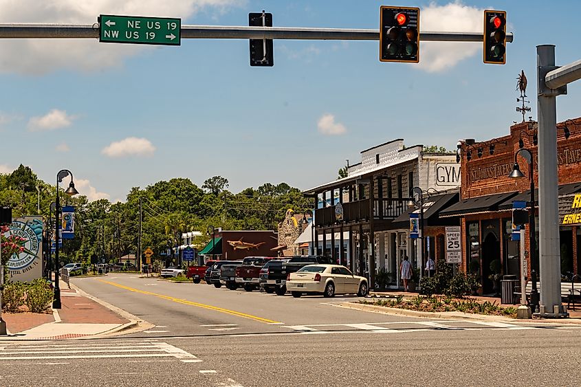 Street view in Crystal River, Florida. Editorial credit: leaena / Shutterstock.com