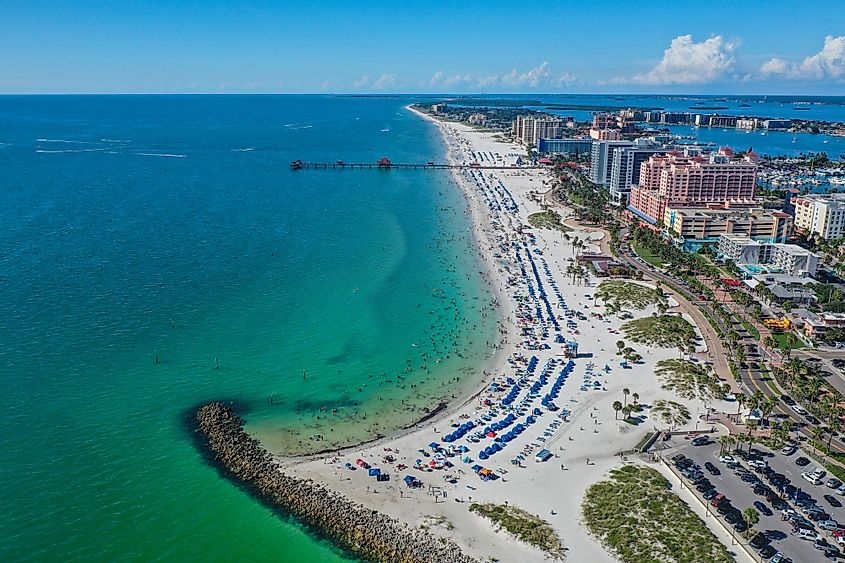 Beautiful white sand, blue turquoise waters of Clearwater, Florida