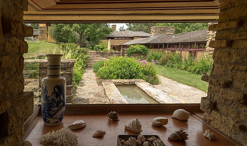 Taliesin East, Architect Frank Lloyd Wright, built in 1925.