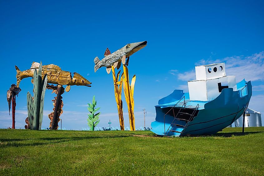 Dickinson, North Dakota, USA: "Fisherman's Dream" is one of eight scrap metal sculptures along the 32-mile Enchanted Highway.