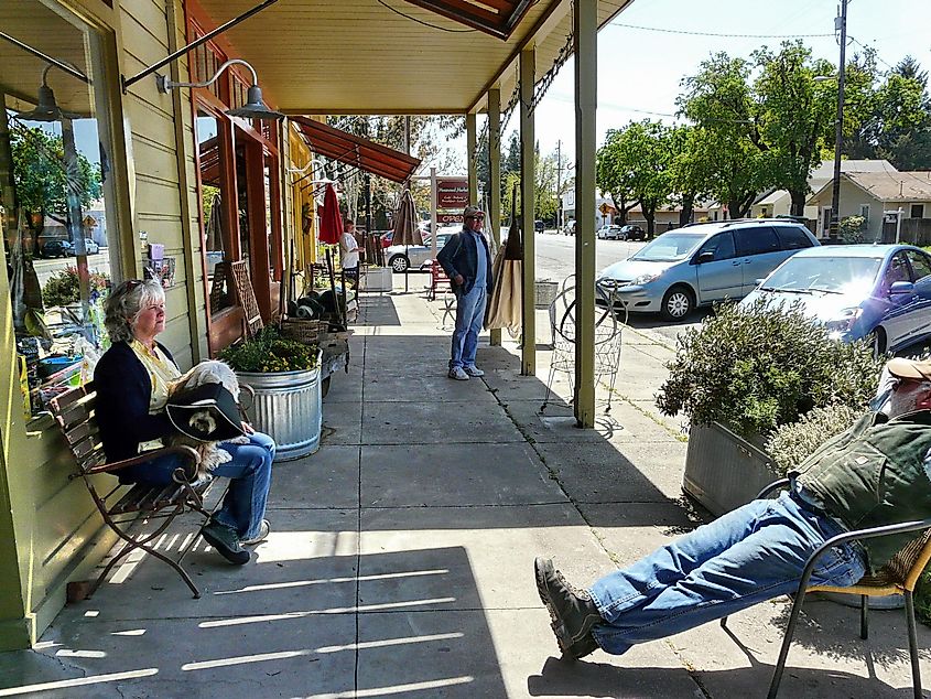 Shops in Boonville, California. (Image credit Henry Zbyszynski - Flickr, CC BY 2.0, Wikimedia Commons)