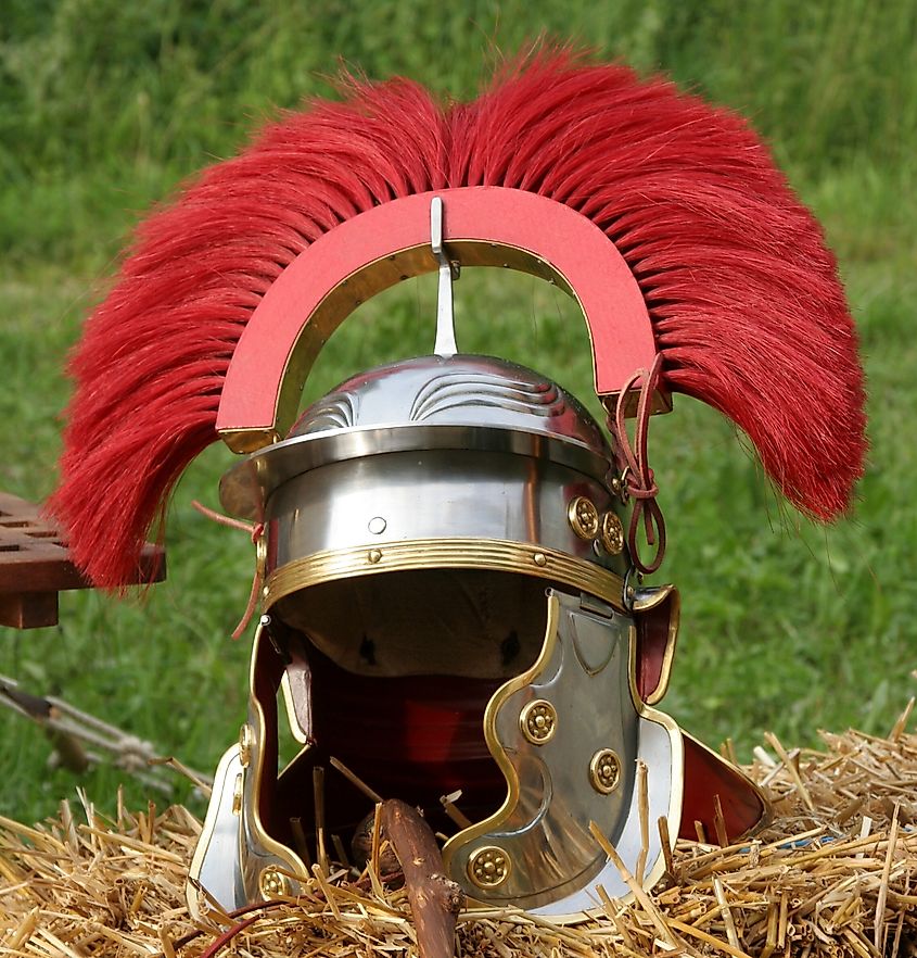 Helmet centurion end of second century (CC BY-SA 3.0 <https://creativecommons.org/licenses/by-sa/3.0/>, via Wikimedia Commons)