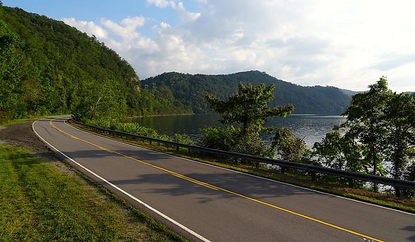 Great Smoky Mountains Tail of the Dragon Scenic Route