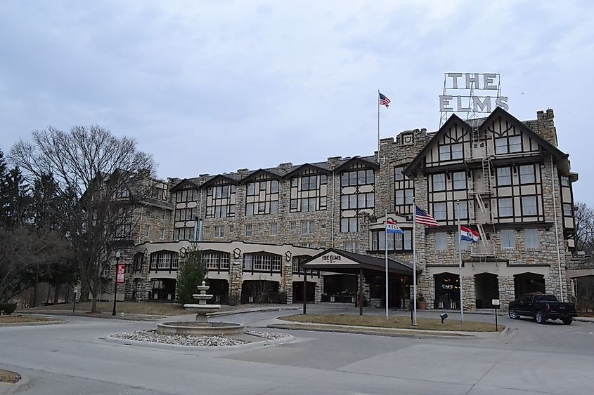 Exterior of the Elms Hotel and Spa in Excelsior Springs, via 