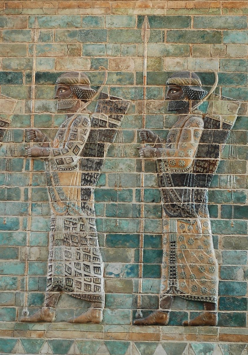 Lancers, detail from the archers' frieze in Darius' palace in Susa. Glazed siliceous bricks, c. 510 BC.