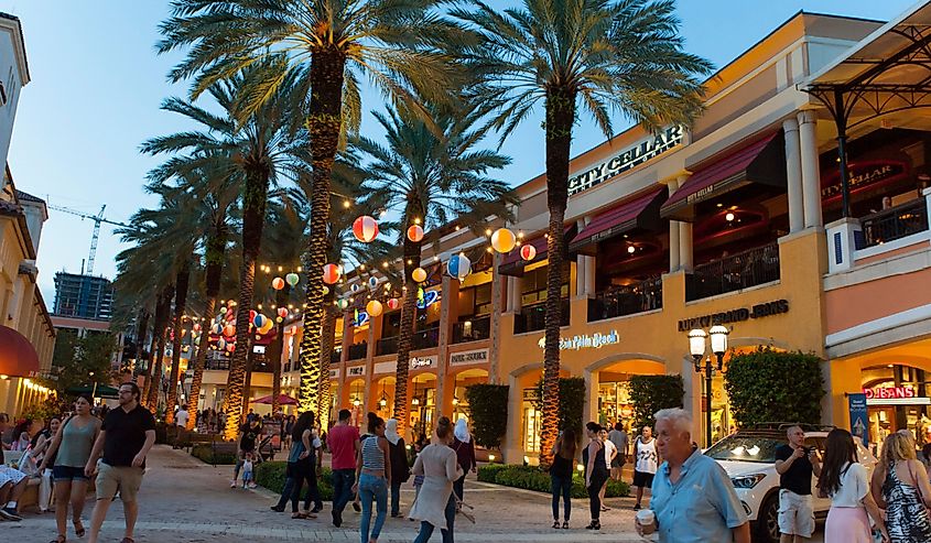 Visitors and Residents enjoying the nightlife in West Palm Beach, Florida