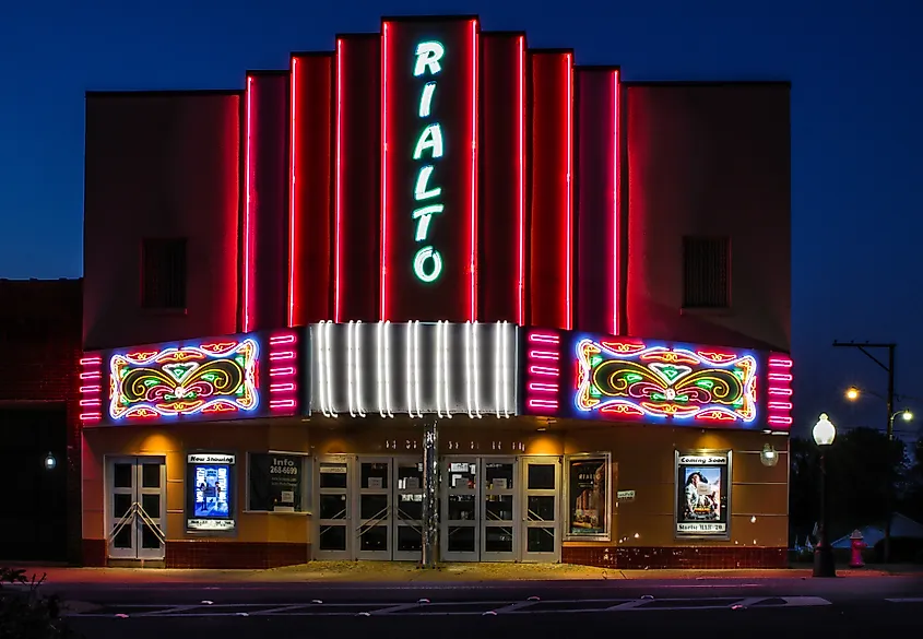 Searcy, Arkansas, March, 31, 2020, Old Rialto Cinema at night