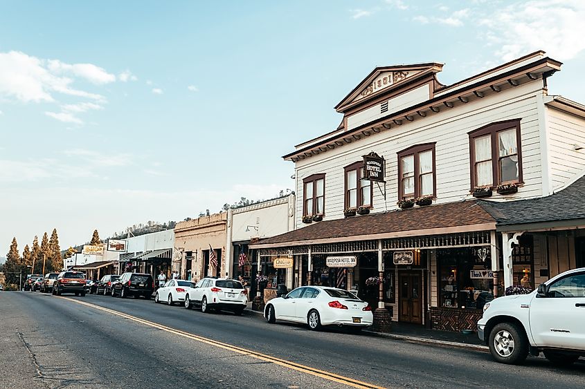 Beautiful town of Mariposa, California near Yosemite valley. Editorial credit: Jon Chica / Shutterstock.com