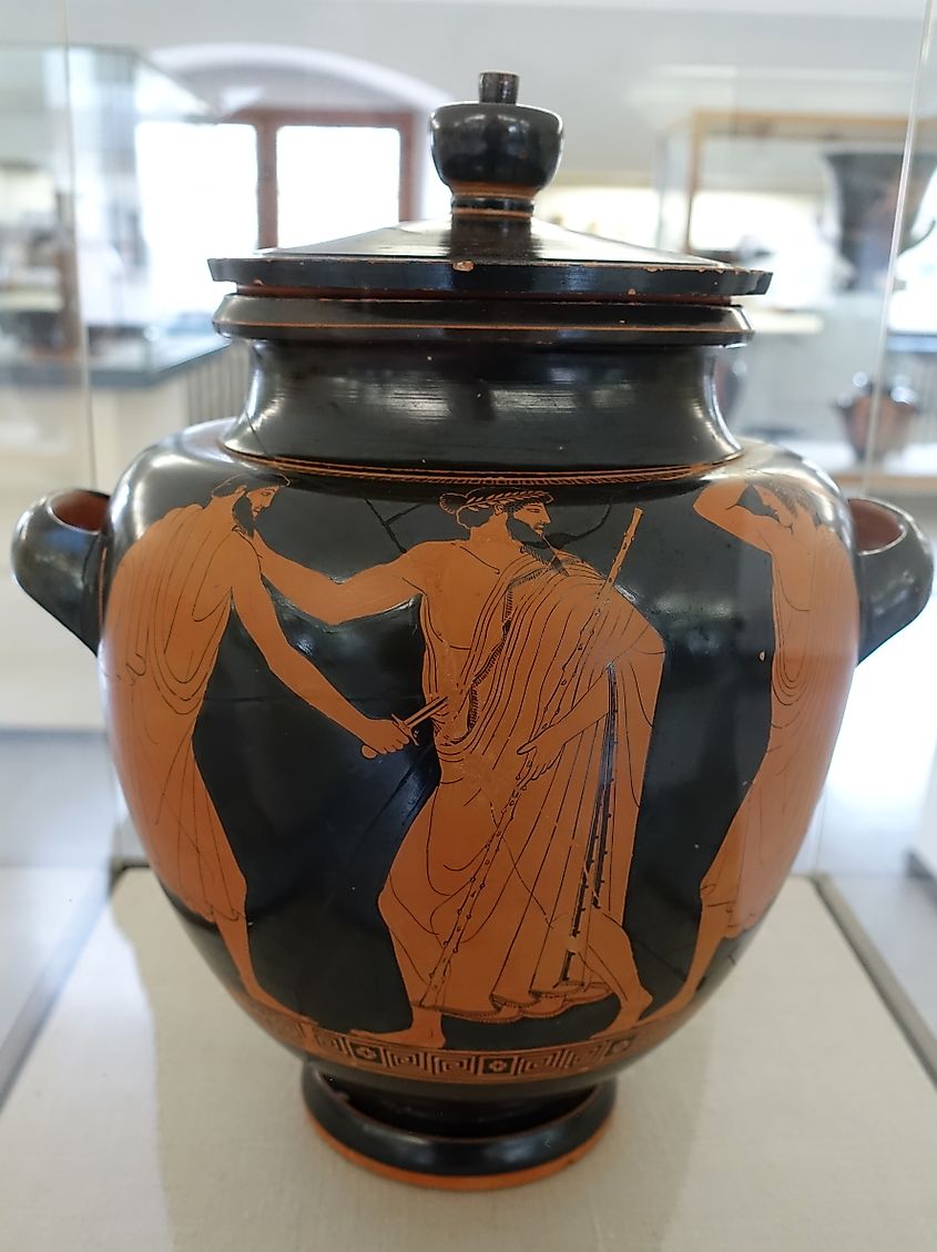 Death of the tyrant Hipparchus painted on a vase.