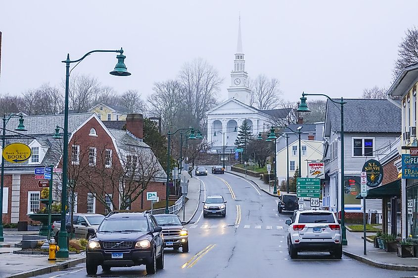 The historic center of Mystic , via 4kclips / Shutterstock.com