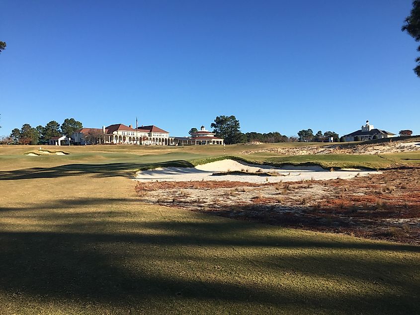 One of the many fine golf courses with Pinehurst.