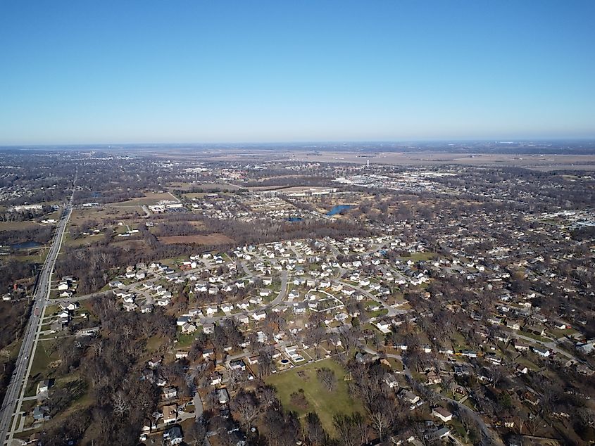 1000 Feet up above the South side of Lansing Kansas. Midland Aerial via Shutterstock