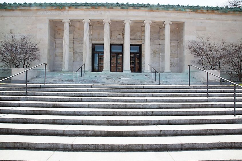 Columns and stairs to the art museum of Toledo, Ohio
