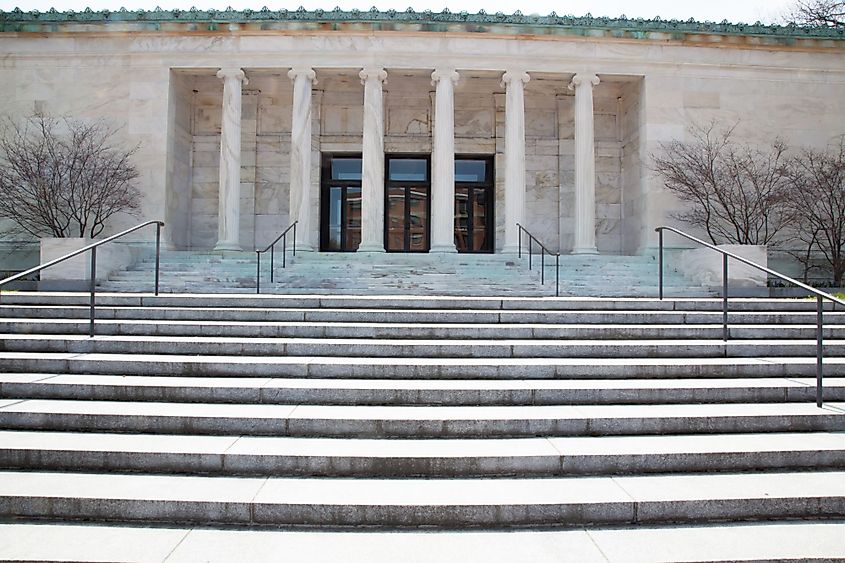 Columns and stairs to the art museum of Toledo, Ohio