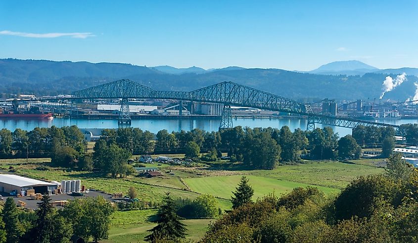 Lewis and Clark Bridge over the Columbia River connecting Rainier, Oregon and Longview, Washington