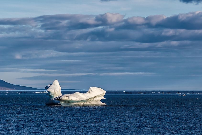 Sea ice in the Kara Strait and surroundings is melting due to climate change.