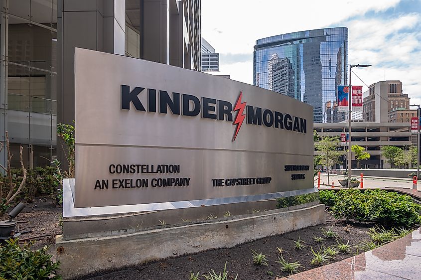 Kinder Morgan office tower in Houston, Texas. Editorial credit: Jeff Whyte / Shutterstock.com