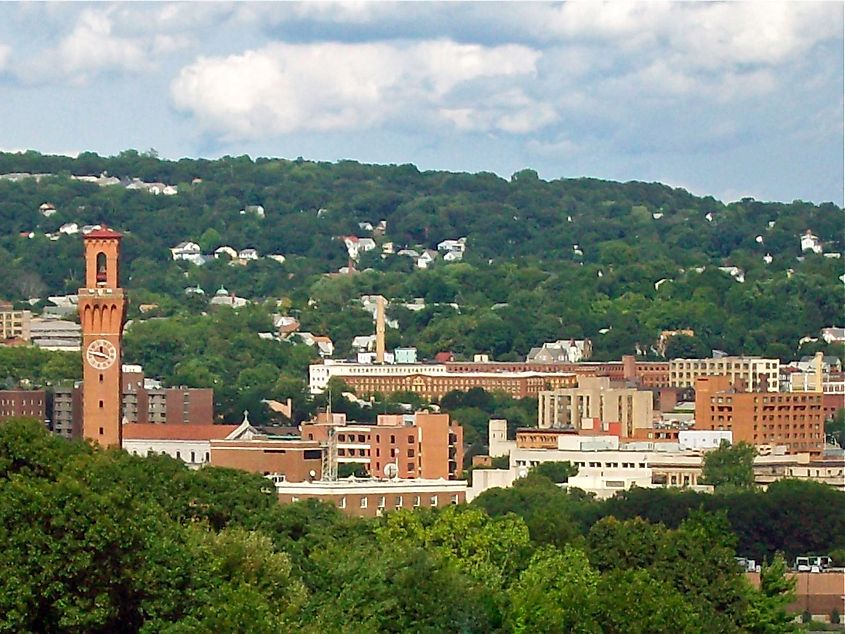 Western approach to Waterbury, Connecticut