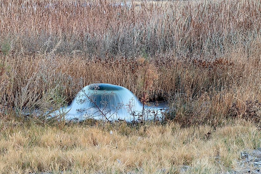 Owens Lake water pump