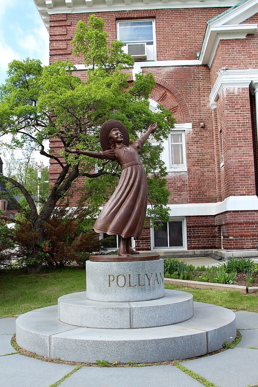 Pollyanna statue in Littleton, New Hampshire.