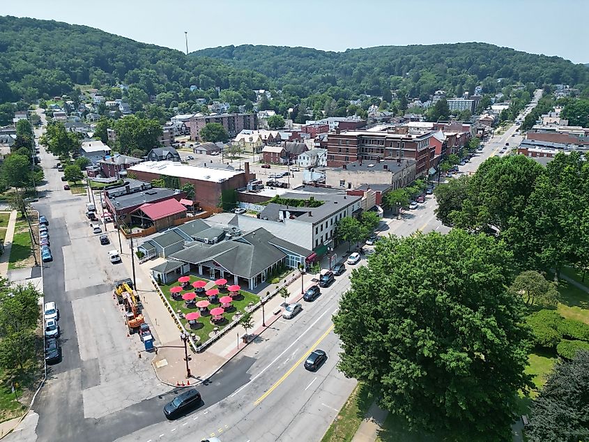 An aerial view of Franklin, Pennsylvania. Editorial credit: woodsnorthphoto / Shutterstock.com