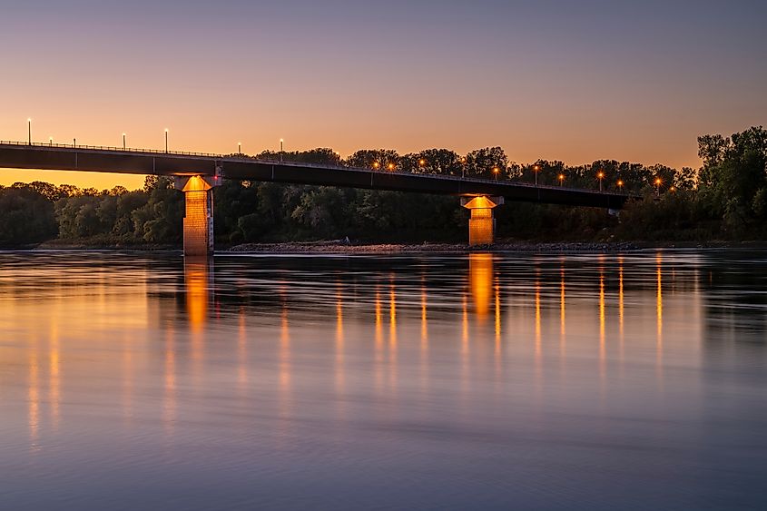 The Missouri River flowing past Hermann, Missouri.