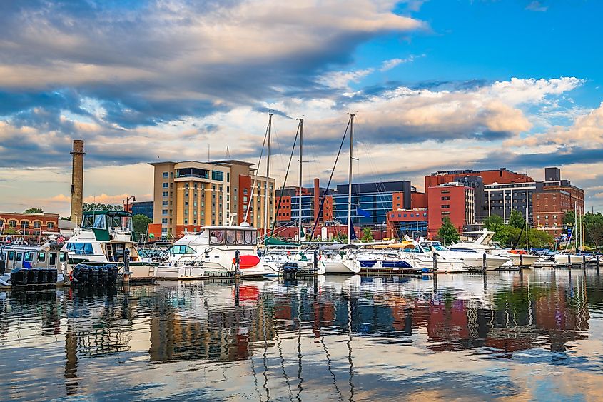 Erie, Pennsylvania, USA downtown cityscape on the lake in the morning