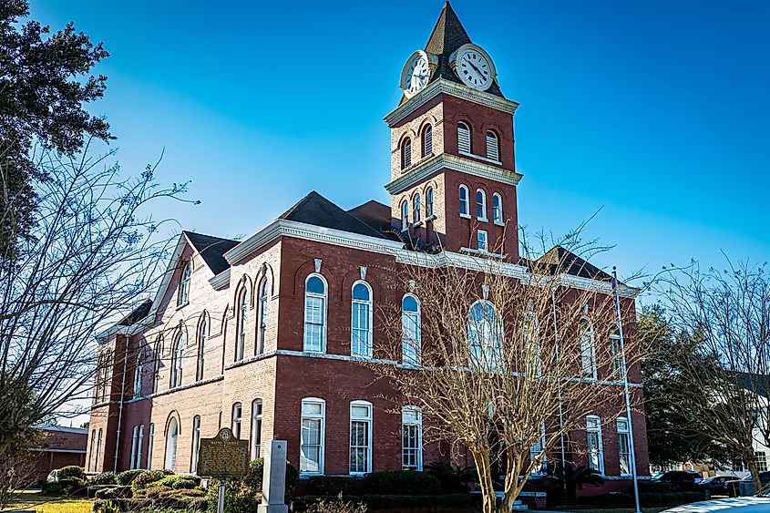 The historic Wayne County Courthouse in Jesup, Georgia. Editorial credit: Gestalt Imagery / Shutterstock.com