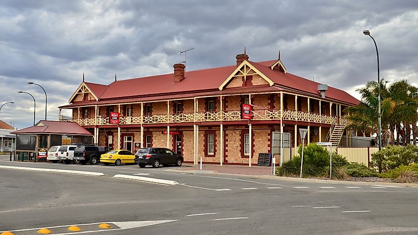 Heritage listed Tumby Bay Hotel. 