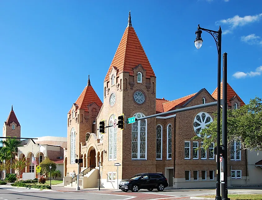 Church in downtown Bradenton at the Manatee River, Florida