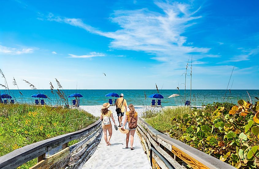 Tourists in Caladesi Island State Park